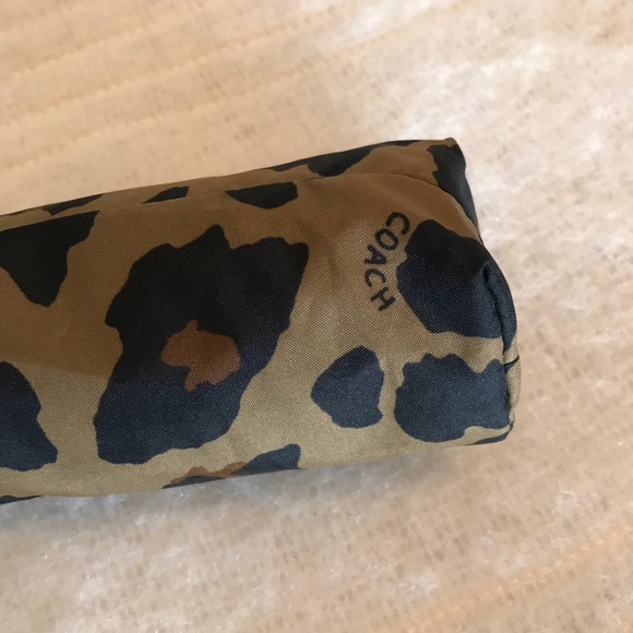 NWT Coach full size wild animal print umbrella - Picture 4 of 7